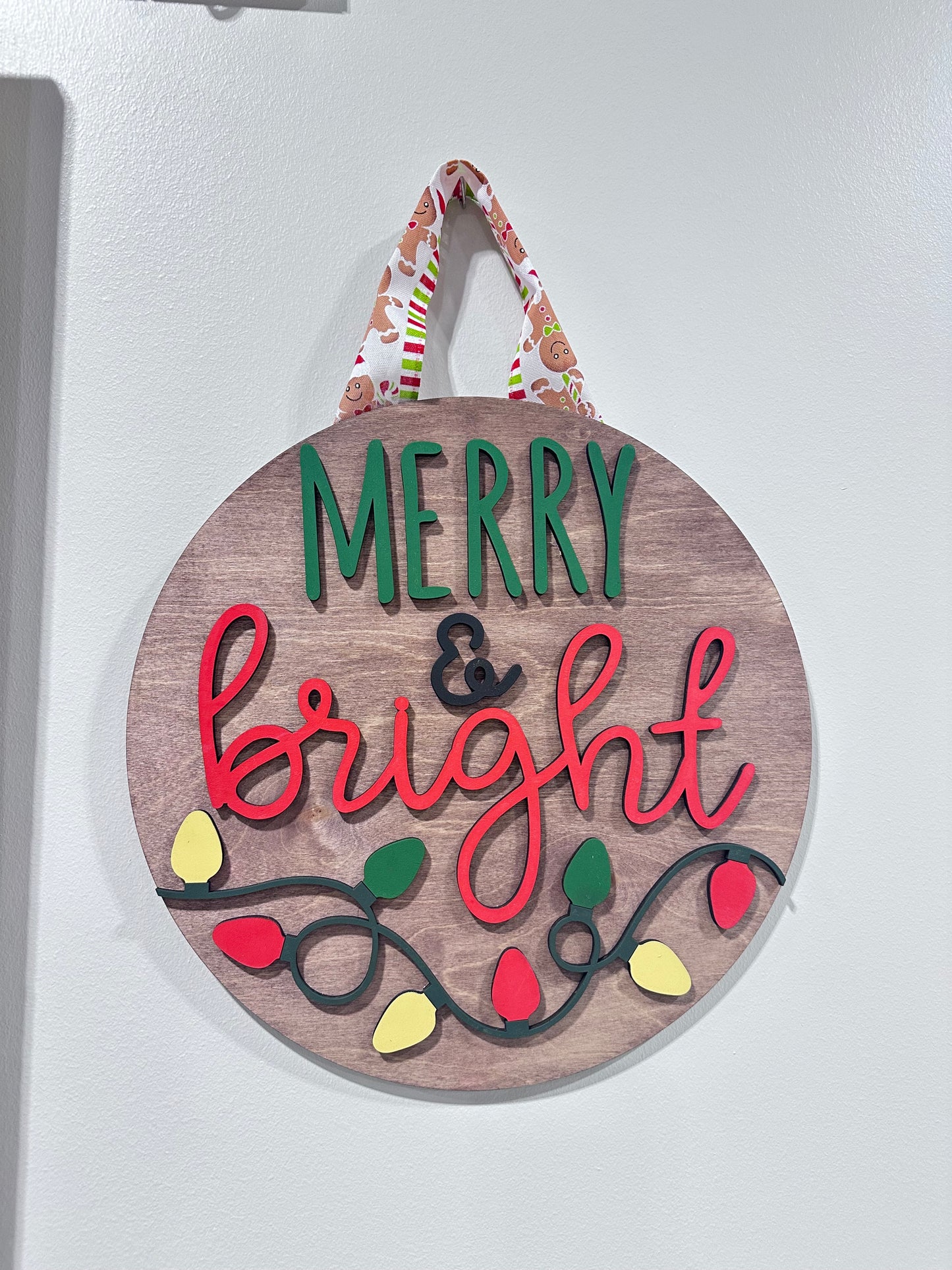 Merry & Bright Round Door Hanger 14 Inches